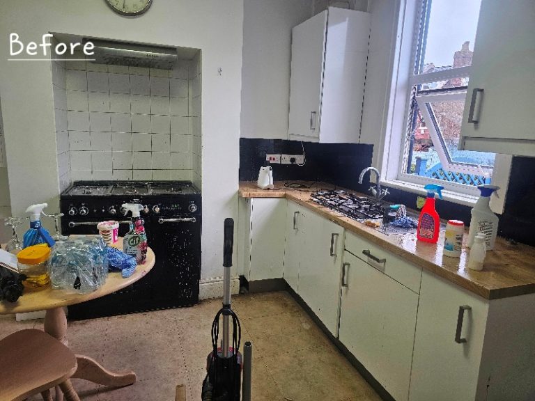KITCHEN BEFORE